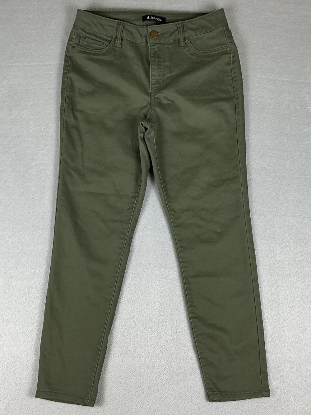 d. jeans Women's Jeans Size 6 Olive Green Stretch Skinny Straight Leg 5 Pockets.